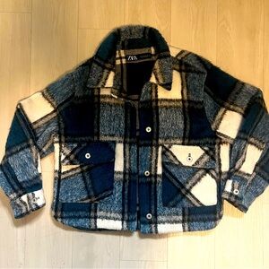 Women’s Zara cropped flannel jacket